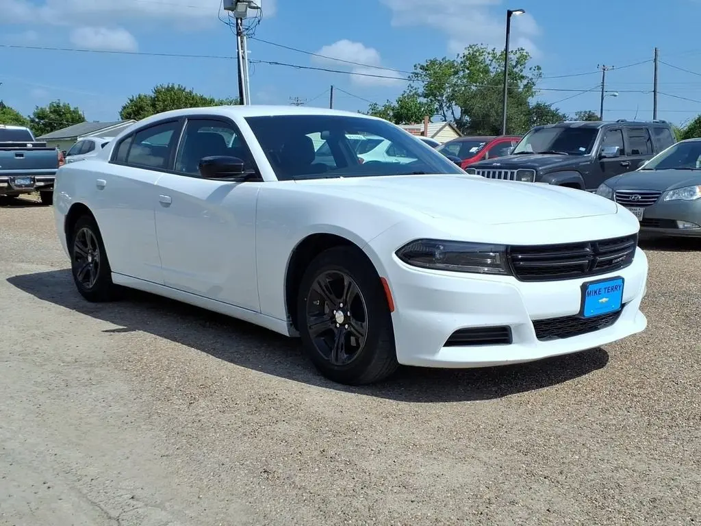 2023 Dodge Charger SXT photo 4