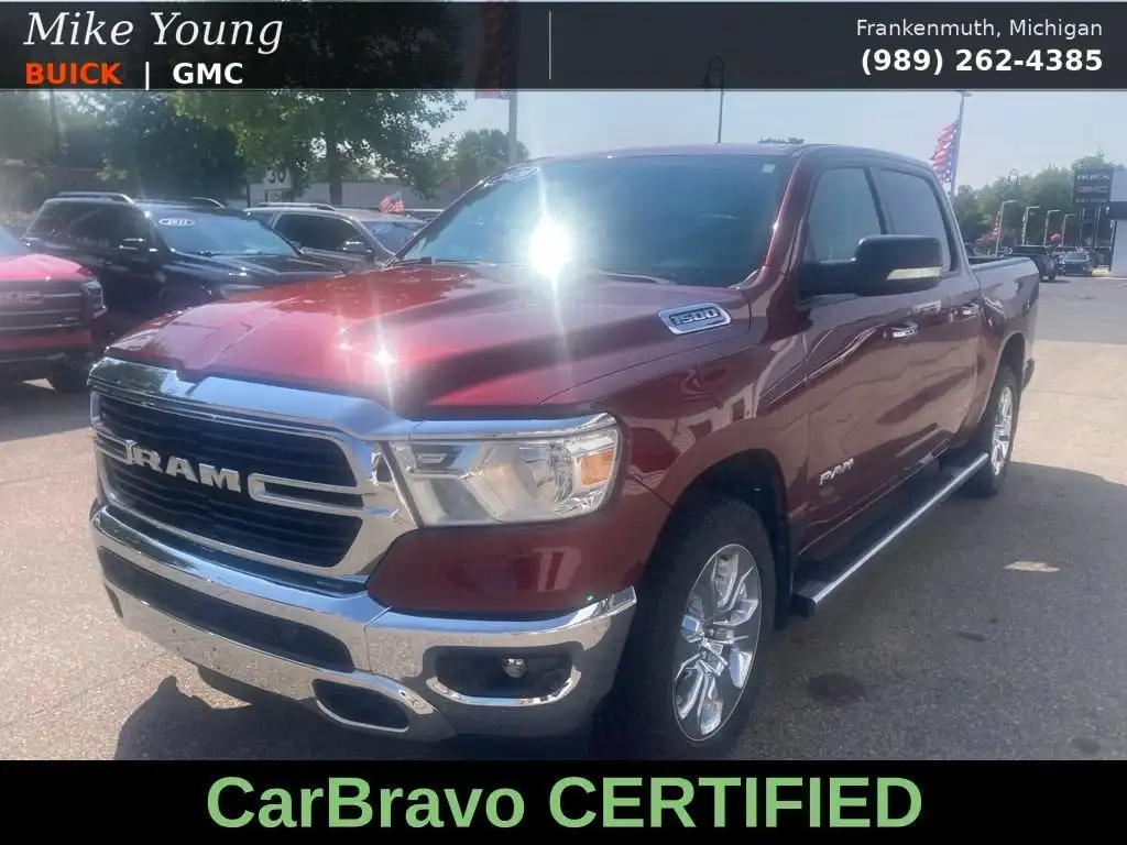 2020 RAM 1500 Big Horn/Lone Star 4x4 Crew Cab 5'7's photo