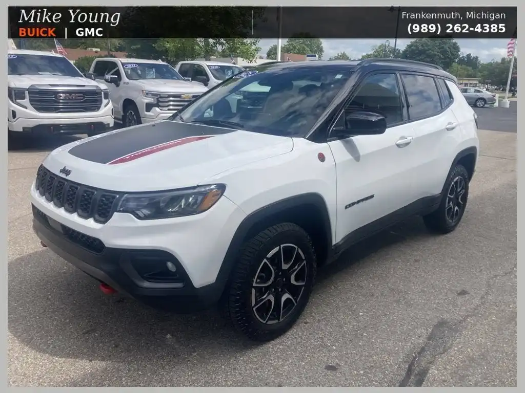 2025 Jeep Compass Trailhawk 4X4's photo