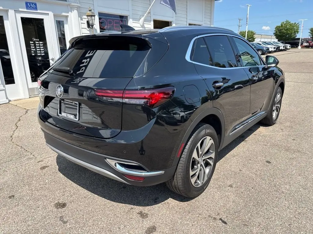 2023 Buick Envision Essence AWD photo 5