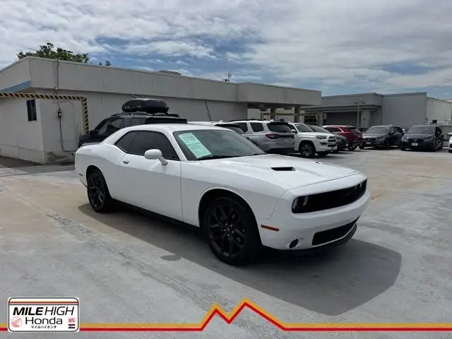 2023 Dodge Challenger SXT Auto photo 1