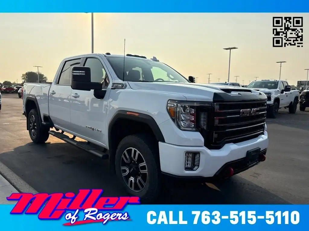 2023 GMC Sierra 4WD Crew Cab Standard Box AT4's photo