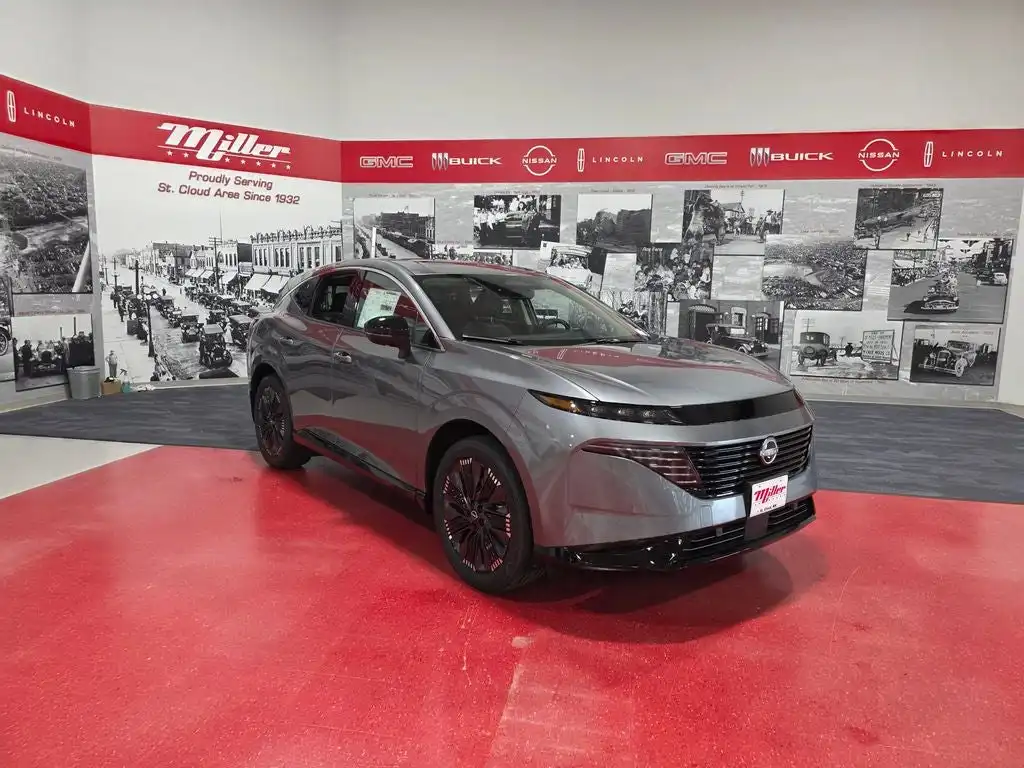 2026 Nissan Murano Platinum AWD's photo
