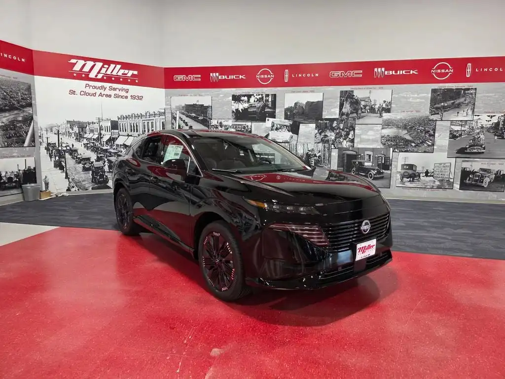 2026 Nissan Murano Platinum AWD's photo