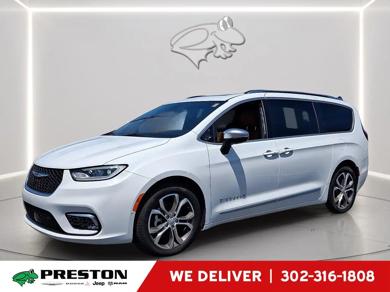 2026 Chrysler Pacifica Pinnacle's photo