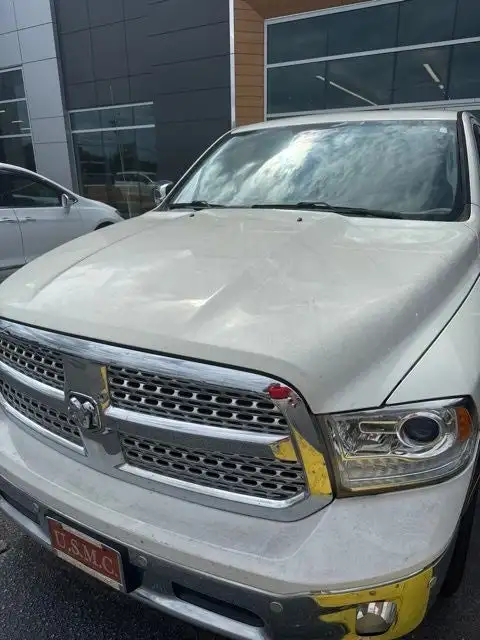 2018 RAM 1500 Laramie 4WD Crew Cab 6'4's photo
