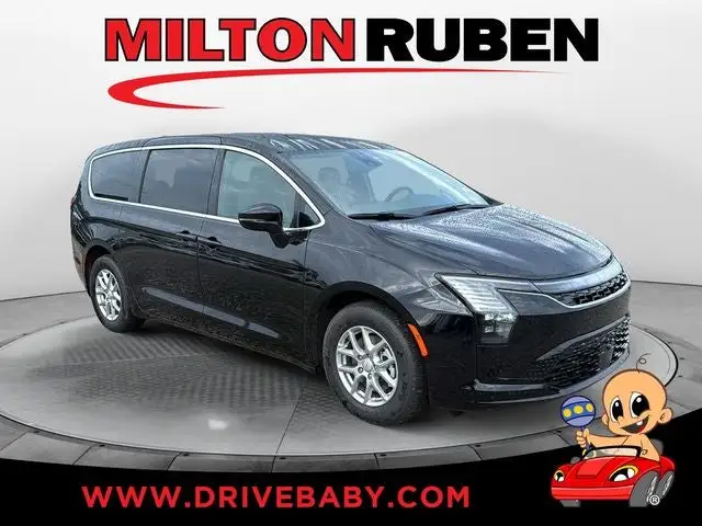 2027 Chrysler Pacifica Select photo 1