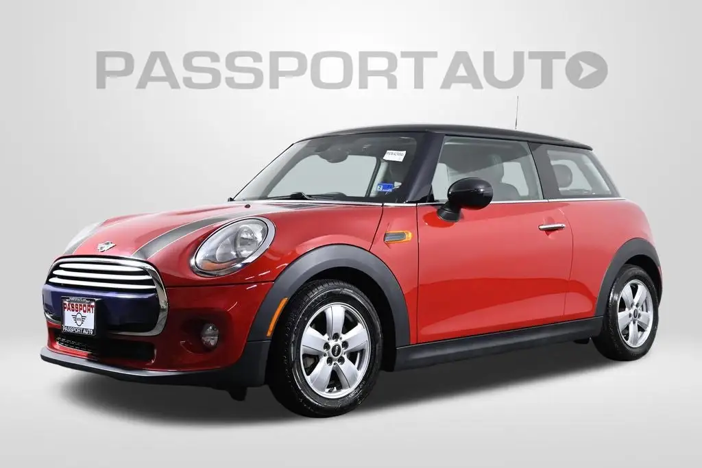 2015 MINI Cooper Base photo 1