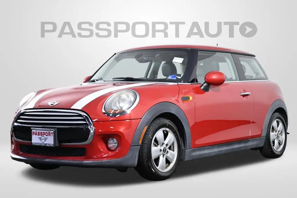 2015 MINI Cooper Base photo 1