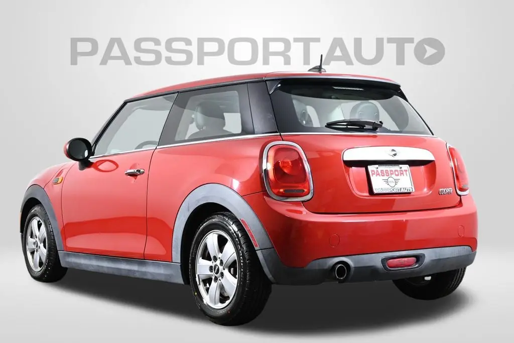 2015 MINI Cooper Base photo 5