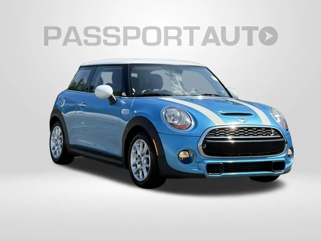 2017 MINI Cooper S photo 3