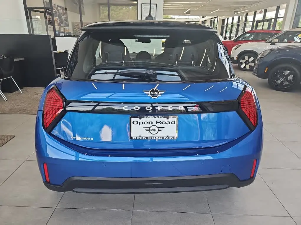 2026 MINI Hardtop Cooper S photo 5