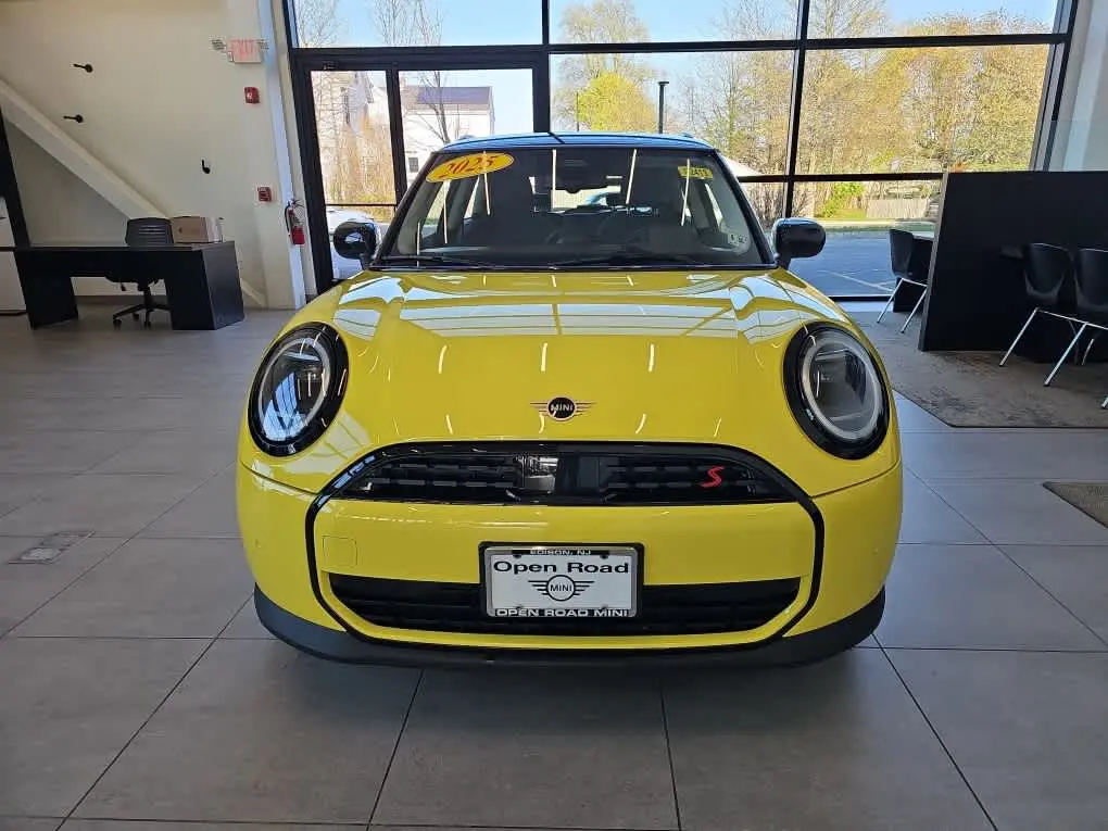 2025 MINI Hardtop Cooper S photo 3
