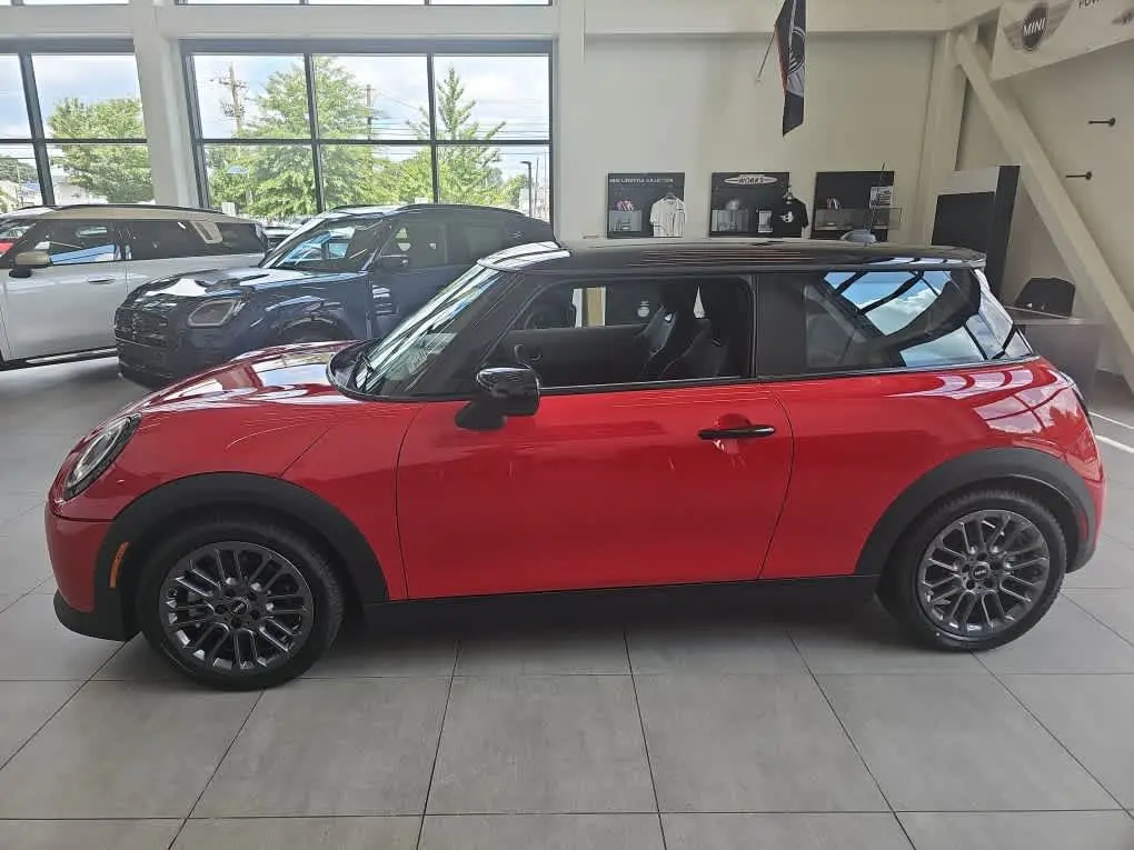 2026 MINI Hardtop Cooper S photo 4