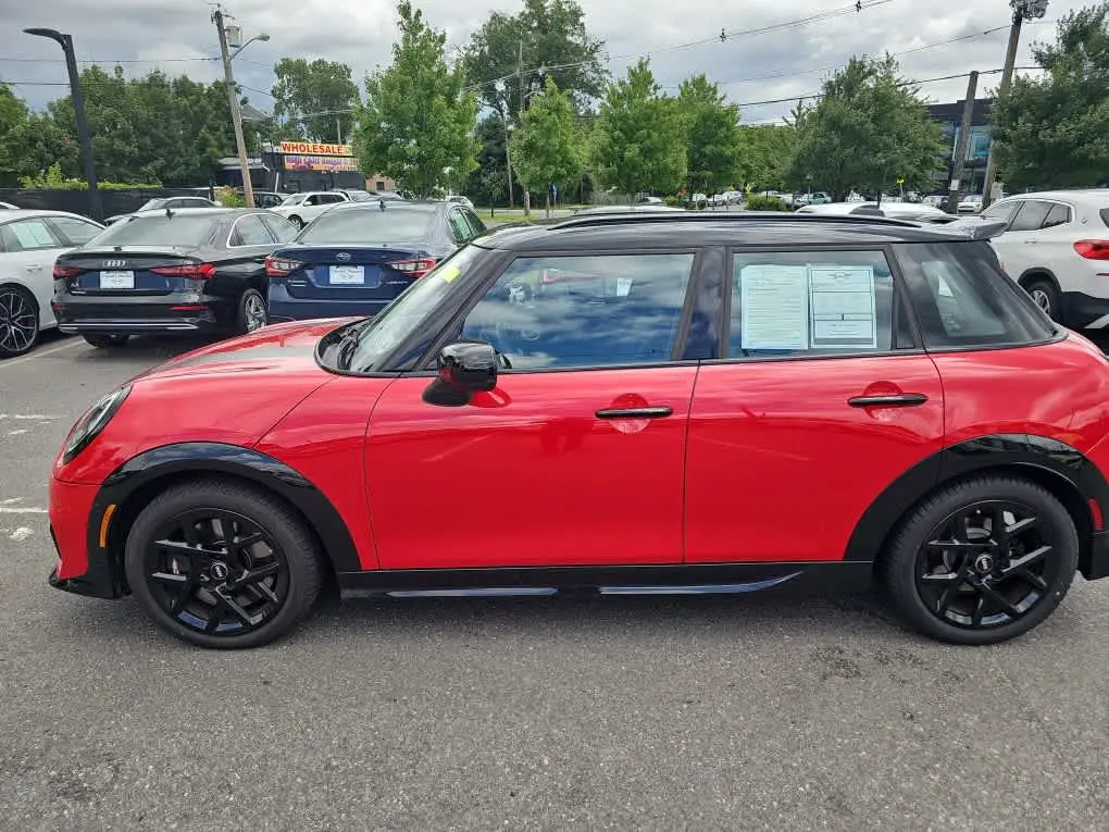 2026 MINI Hardtop Cooper S photo 3