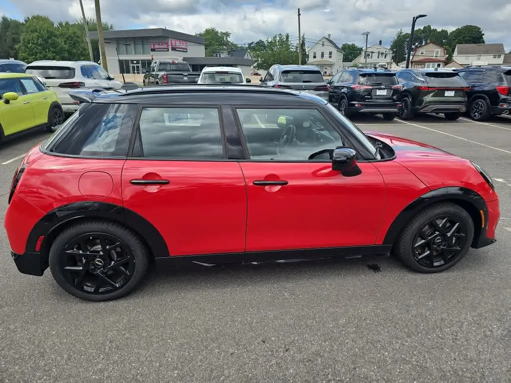 2026 MINI Hardtop Cooper S photo 4