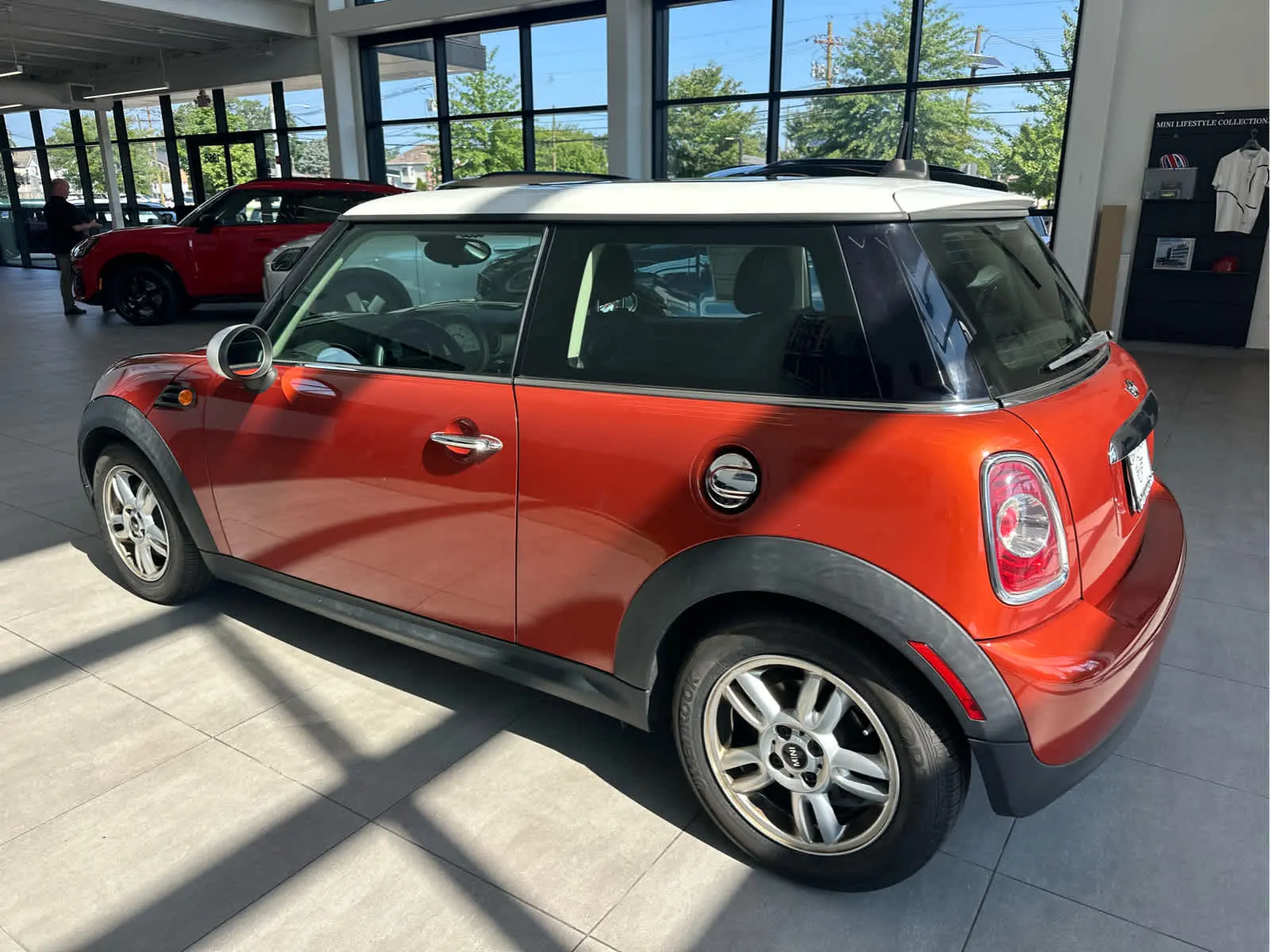 Vehicle Image 2