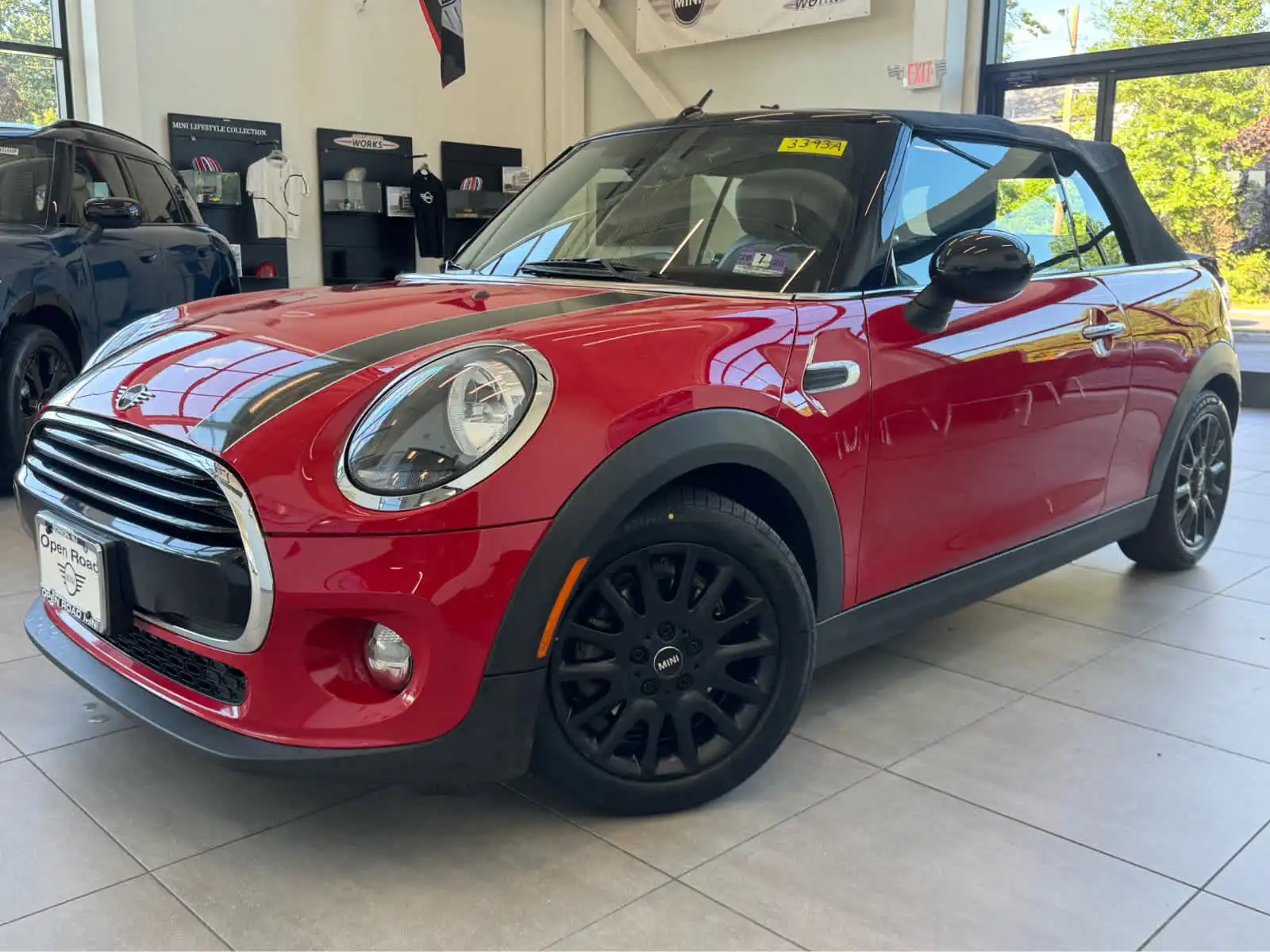 2019 MINI Convertible Cooper Signature's photo