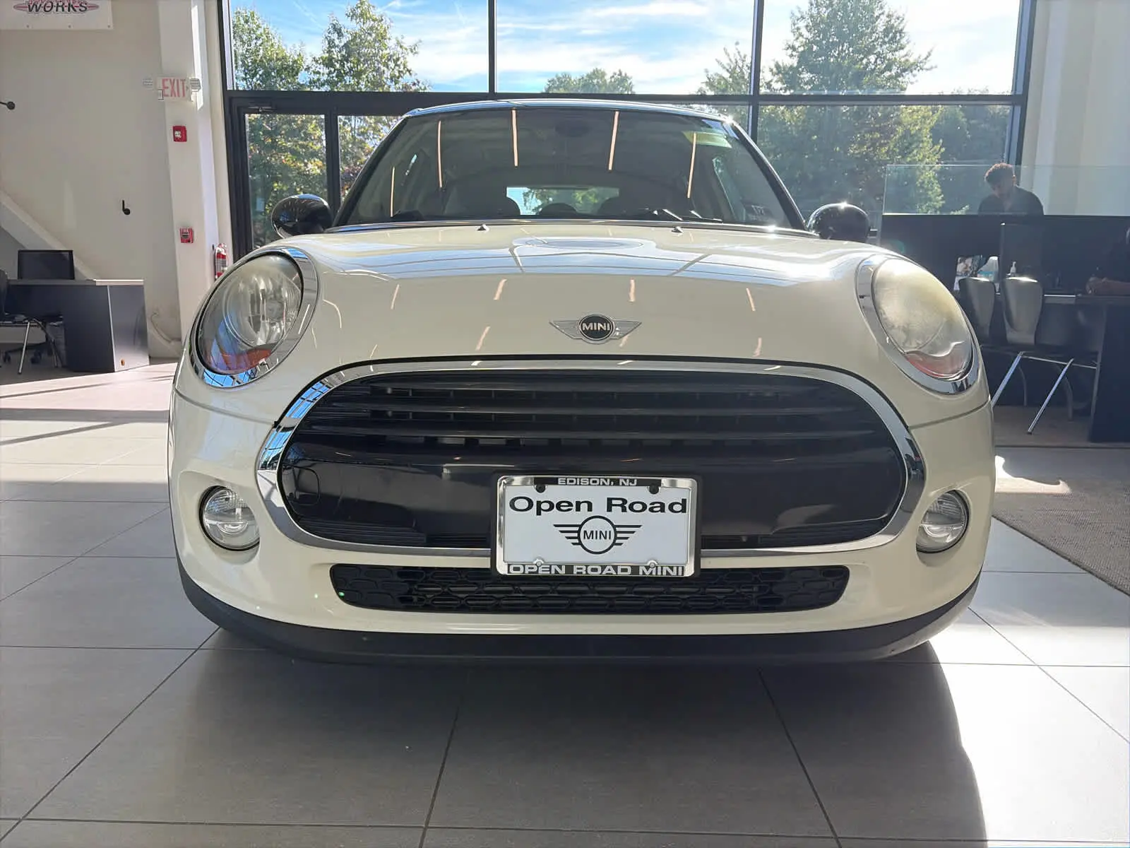 2017 MINI Cooper 4 Door photo 4