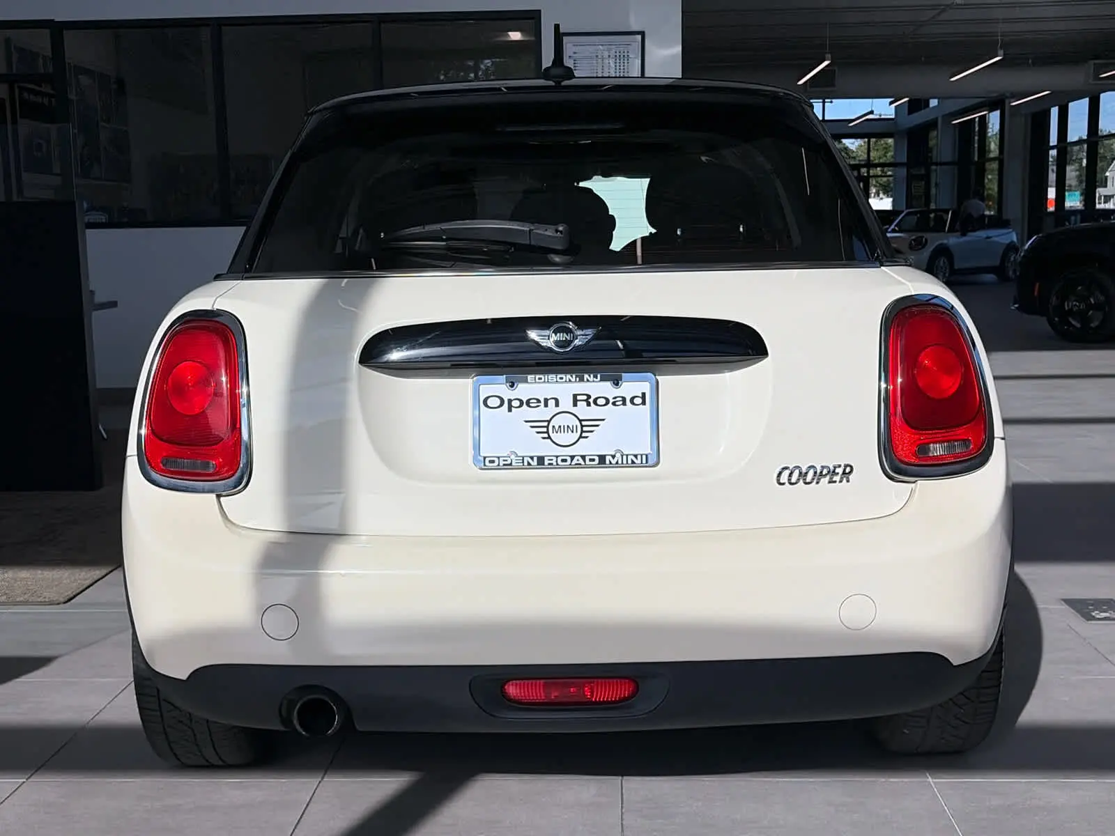 2017 MINI Cooper 4 Door photo 5