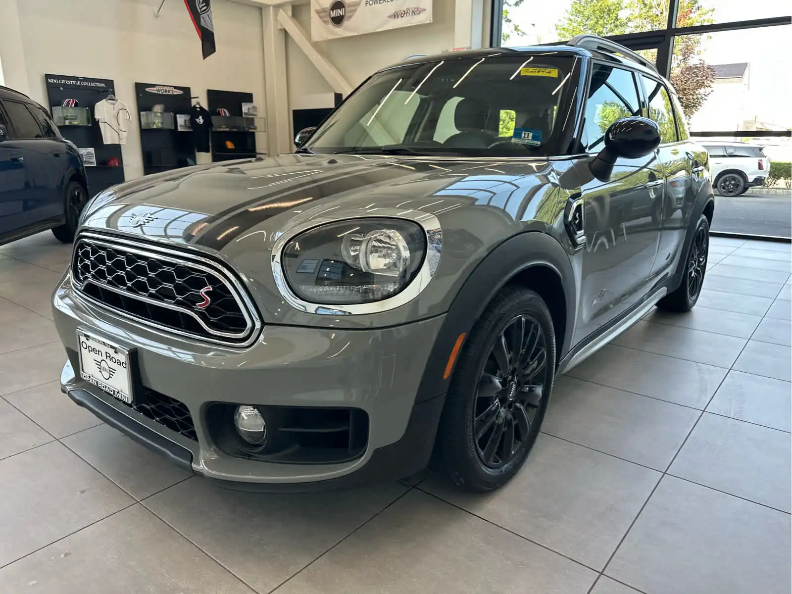 2019 MINI Countryman Cooper S ALL4 Signature's photo