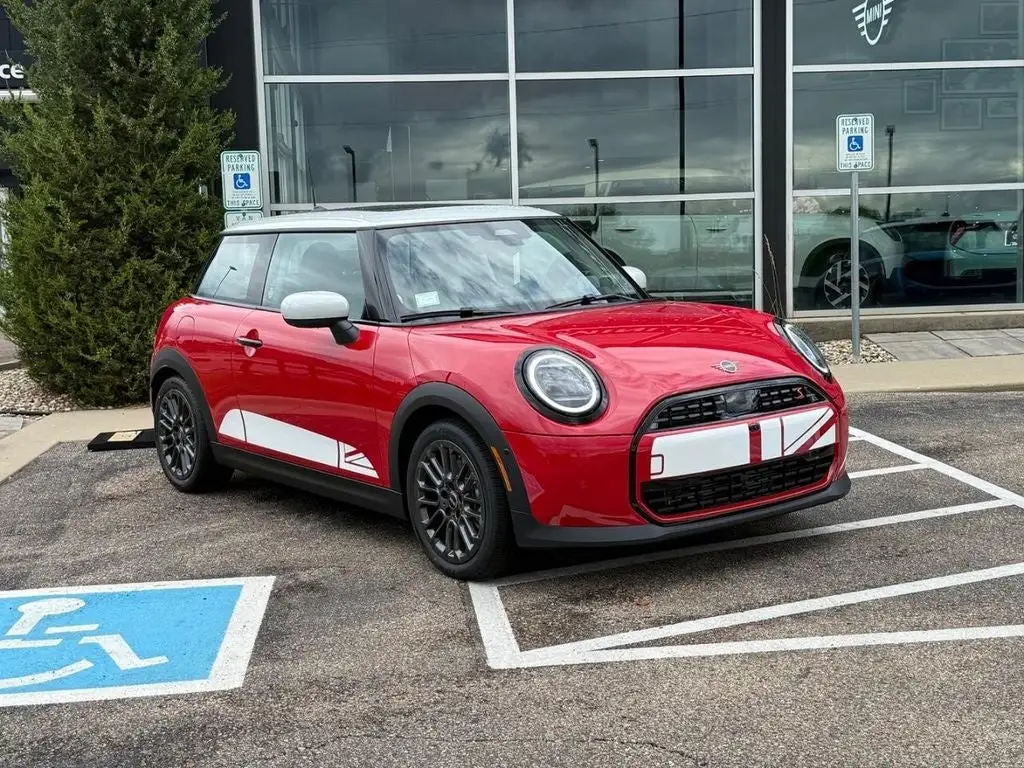 2025 MINI Hardtop Cooper S photo 1