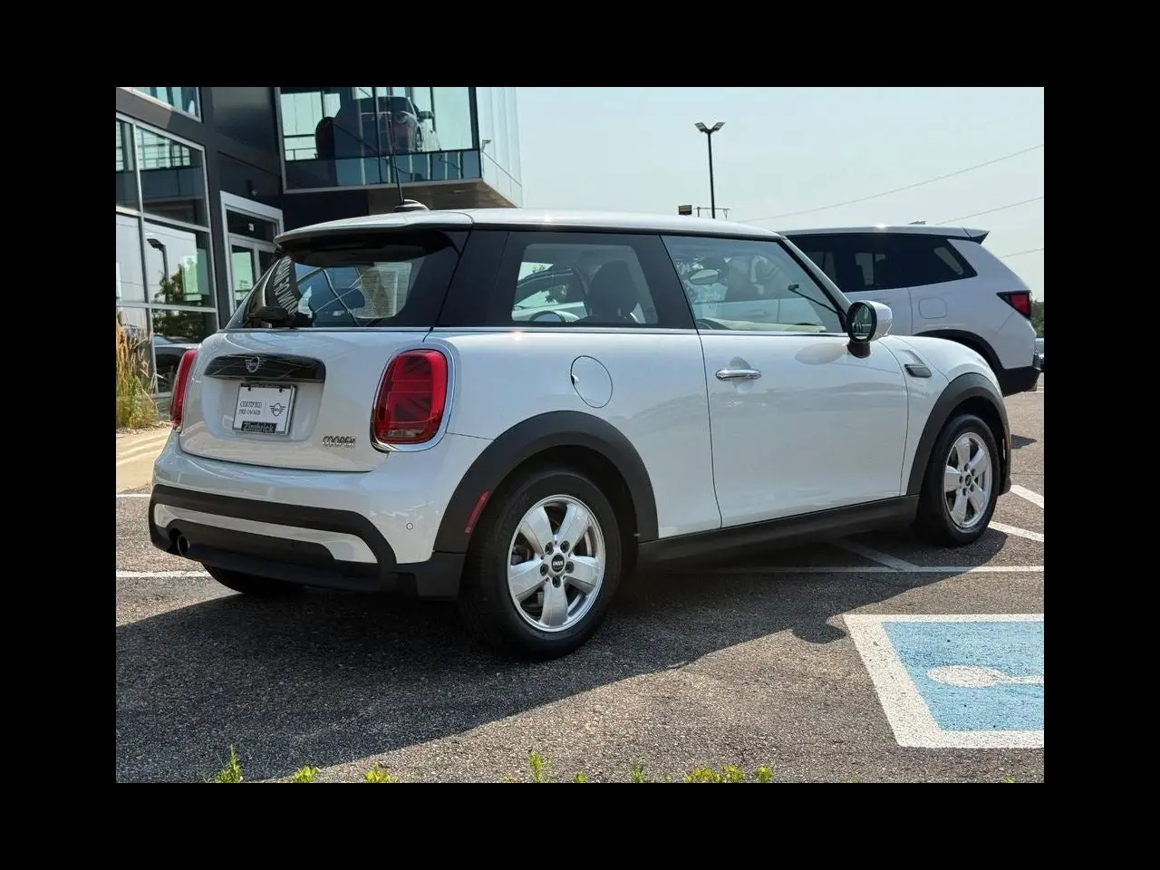 2024 MINI Hardtop Cooper photo 3