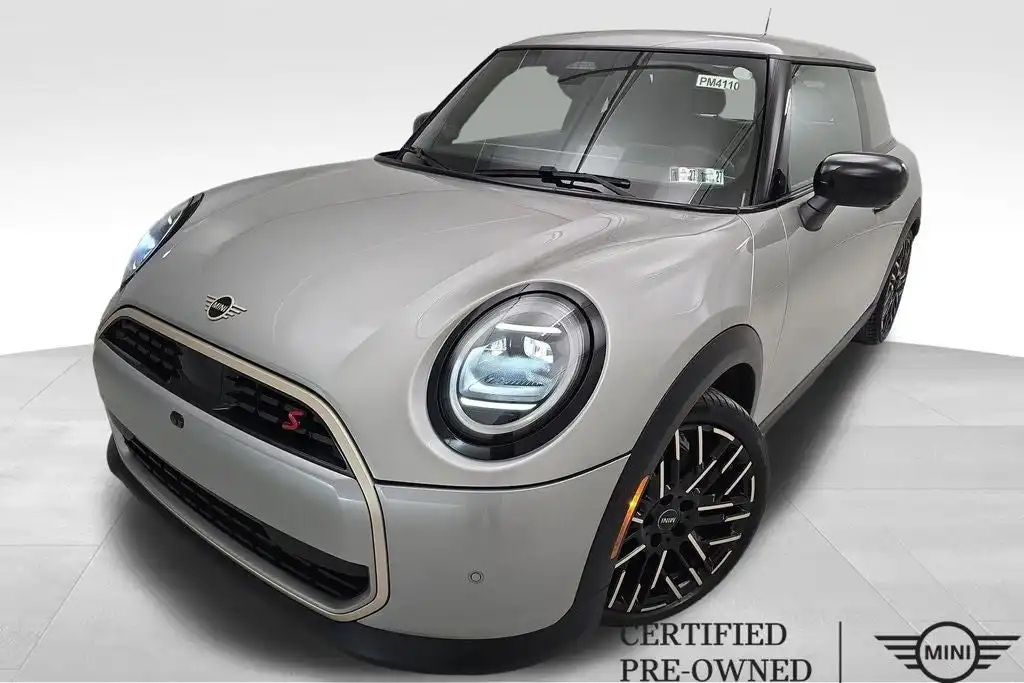 2025 MINI Hardtop Cooper S's photo