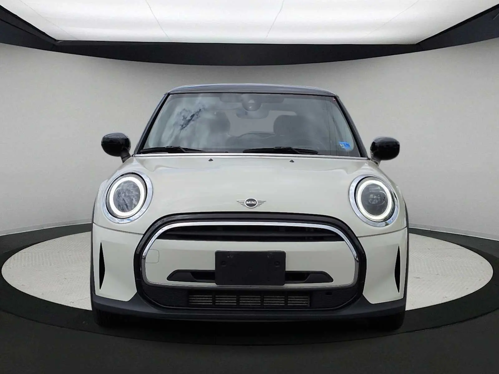 2022 MINI Hardtop Cooper photo 3