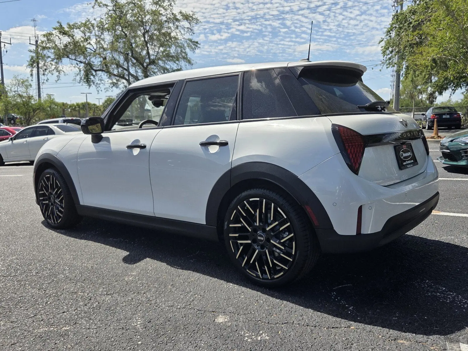 2026 MINI Hardtop Cooper S Signature photo 5