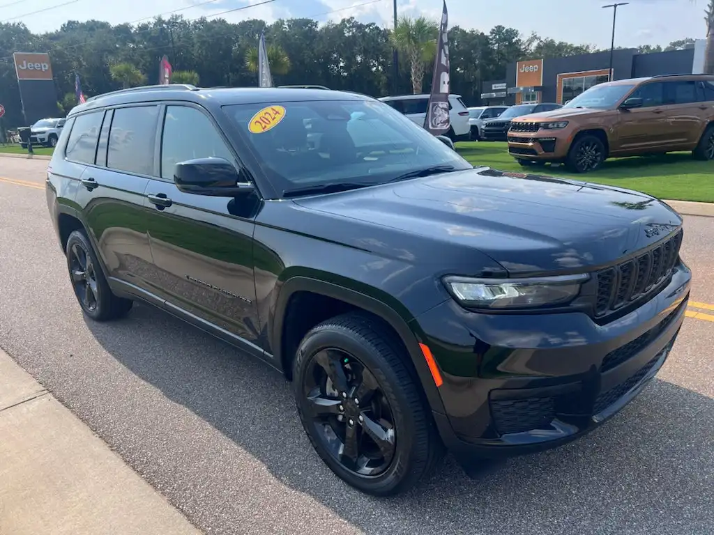 2024 Jeep Grand Cherokee L Altitude X's photo