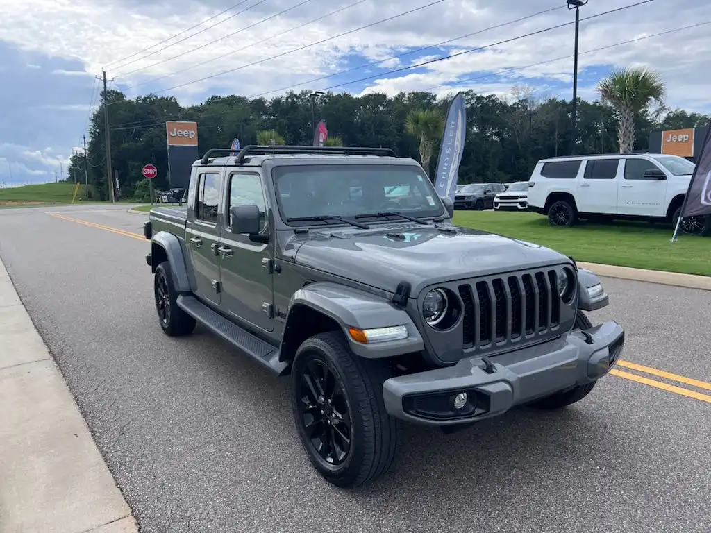 2023 Jeep Gladiator High Altitude's photo