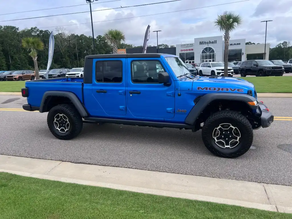2023 Jeep Gladiator Mojave's photo