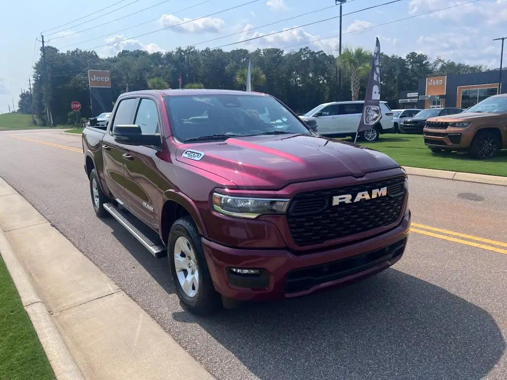 2025 RAM 1500 Big Horn/Lone Star 4x4 Crew Cab 5'7's photo