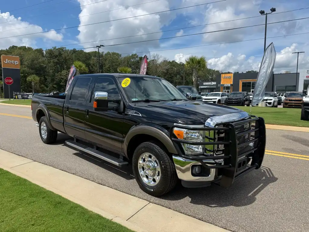 2016 Ford F-250 Lariat Crew Cab 8' Box's photo