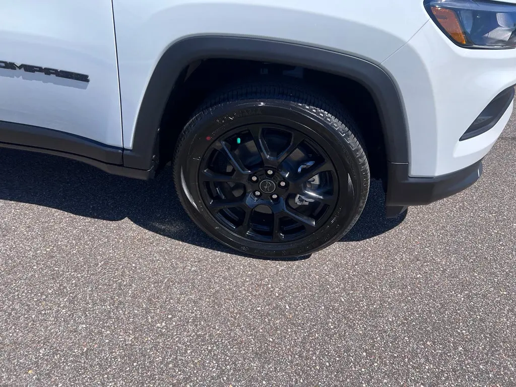 2026 Jeep Compass Altitude 4X4 photo 4