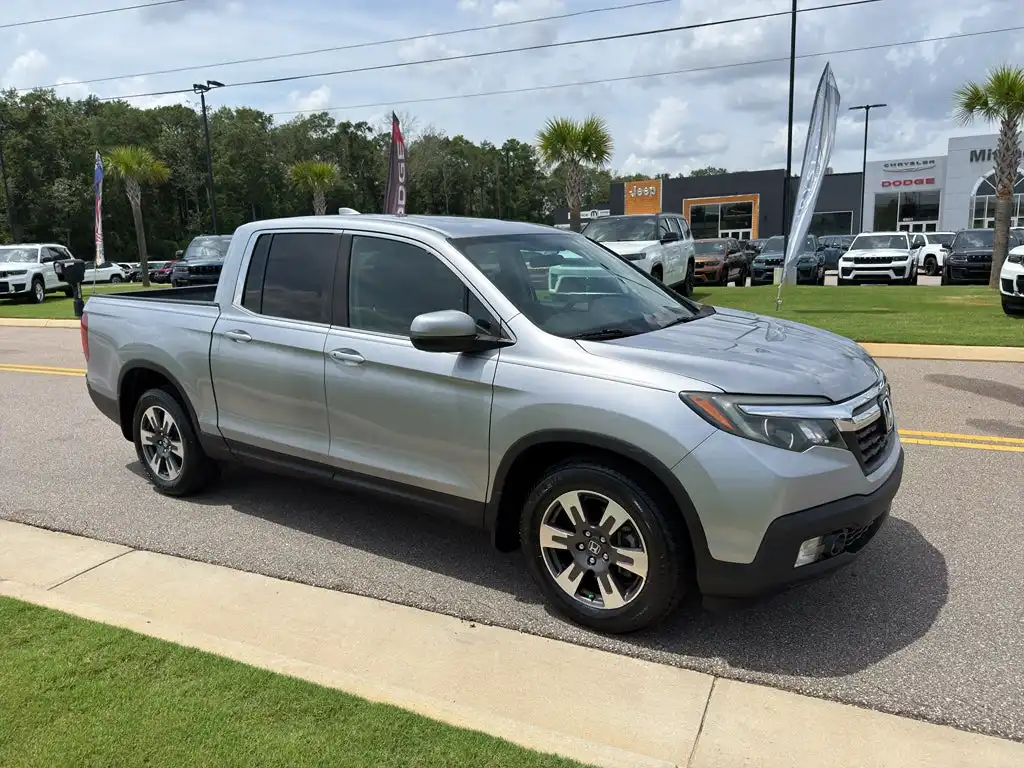 2019 Honda Ridgeline RTL's photo