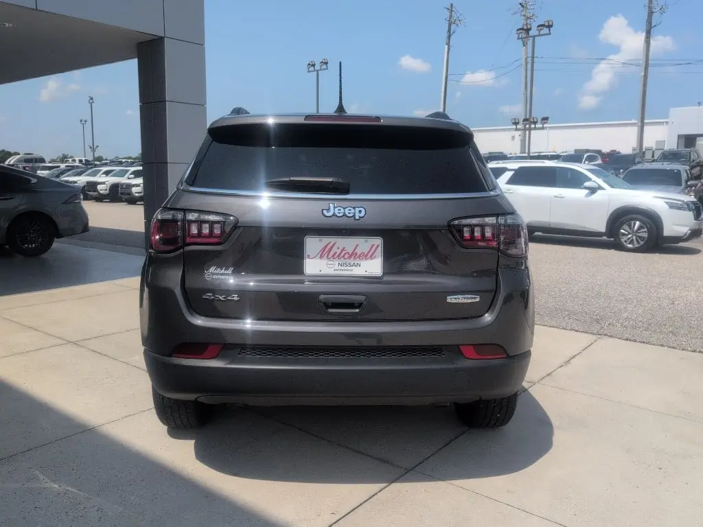 2024 Jeep Compass Latitude 4WD photo 4