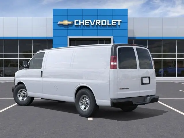 2026 Chevrolet Express 2500 Work Van HD photo 3