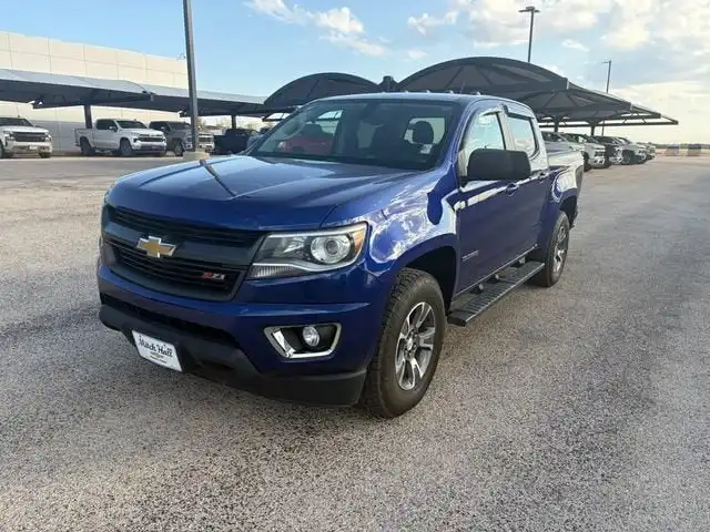 2017 Chevrolet Colorado Z71 4WD Crew Cab Short Box's photo