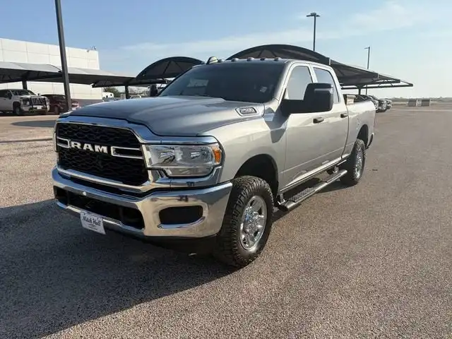 2023 RAM 2500 Tradesman 4X4 Crew Cab SWB's photo