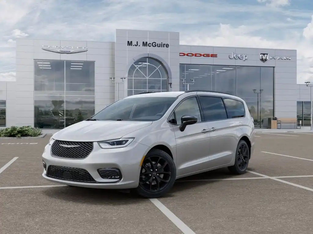 2026 Chrysler Pacifica Select AWD's photo