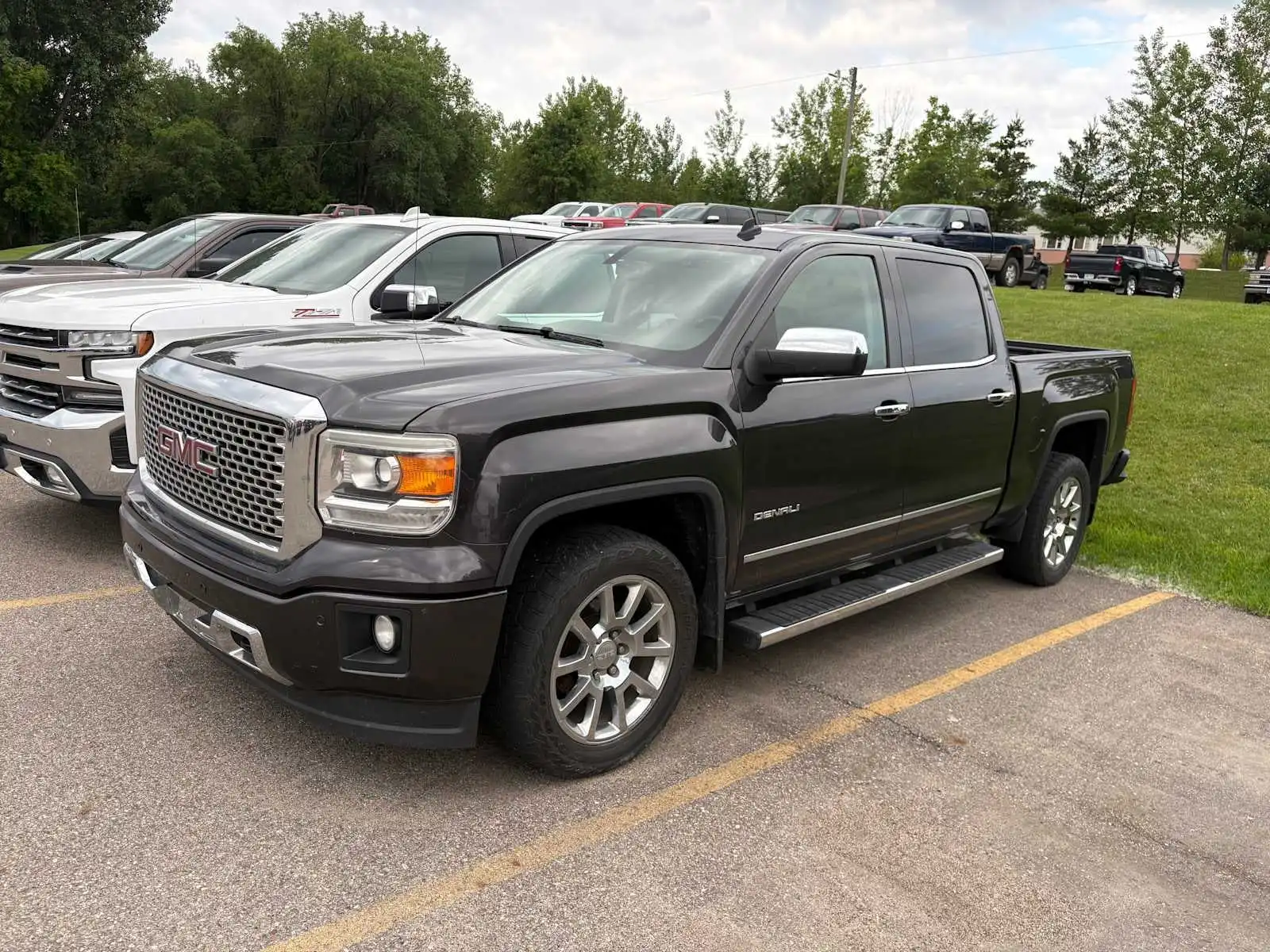 2014 GMC Sierra 4WD Crew Cab Short Box's photo