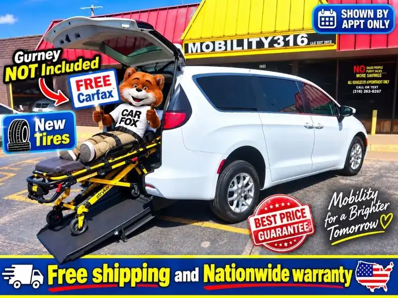 2022 Chrysler Voyager LX's photo