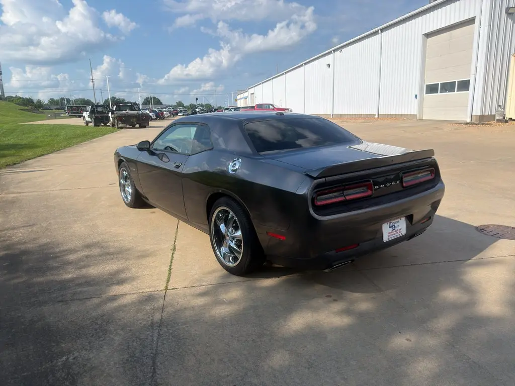 2021 Dodge Challenger R/T photo 3