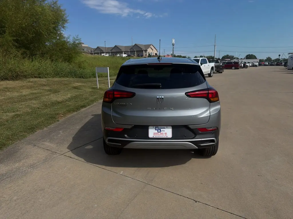 2026 Buick Encore GX Preferred AWD photo 4