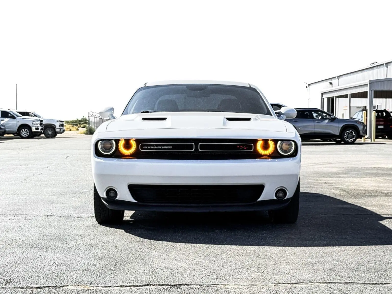 2017 Dodge Challenger R/T photo 3