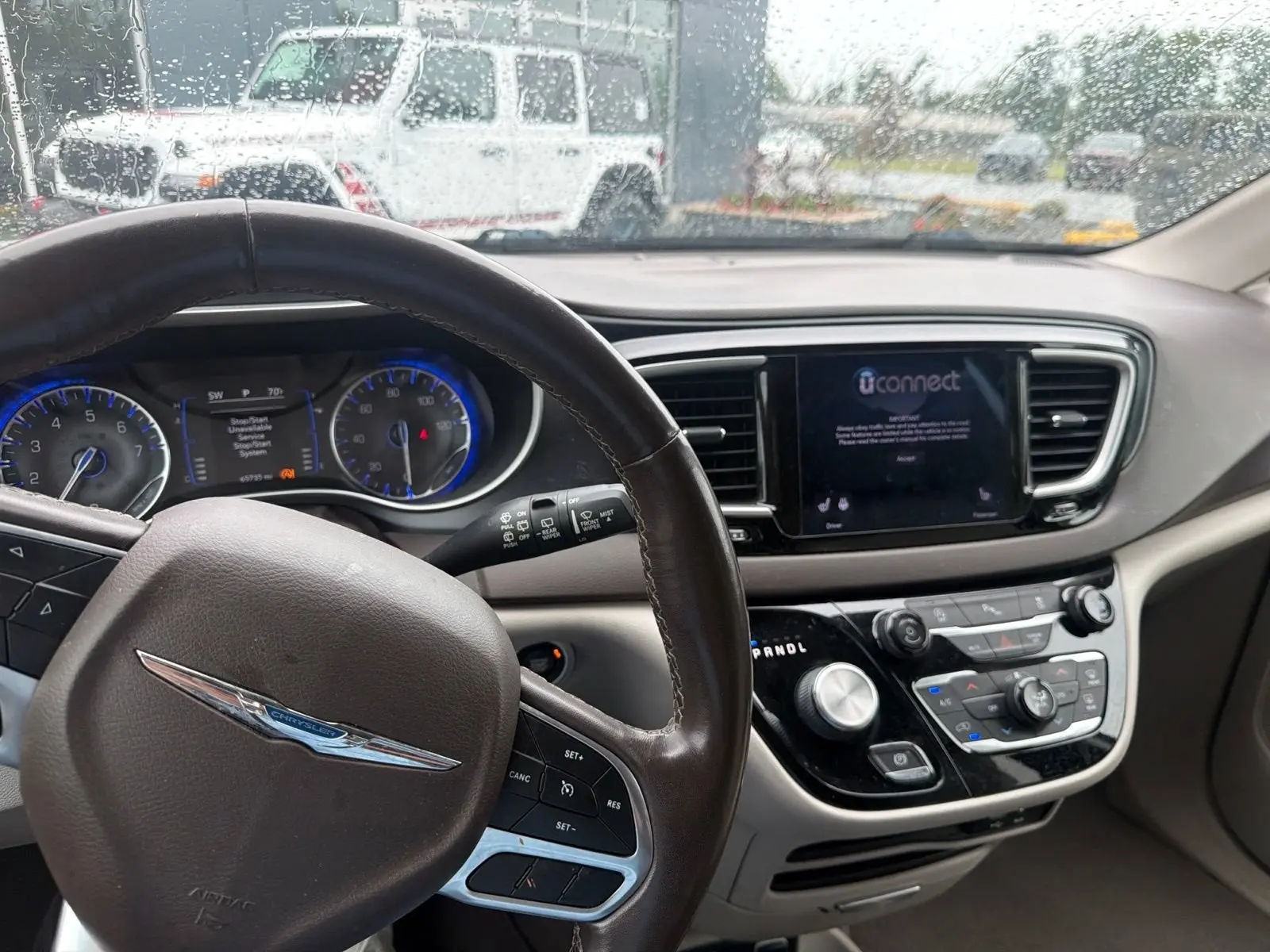 2020 Chrysler Pacifica Touring L photo 5