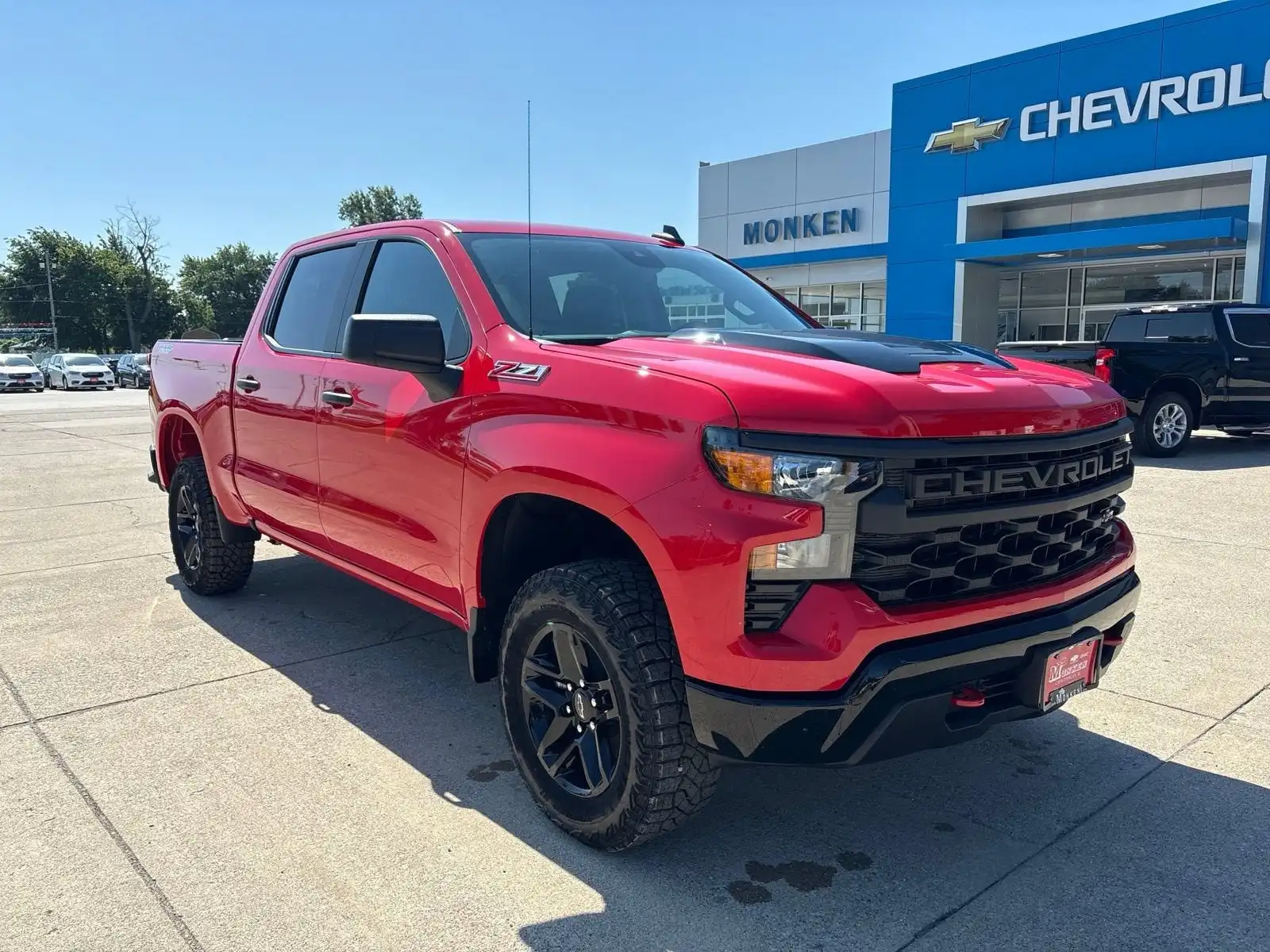 2026 Chevrolet Silverado 1500 Custom Trail Boss 4WD Crew Cab Short Box's photo