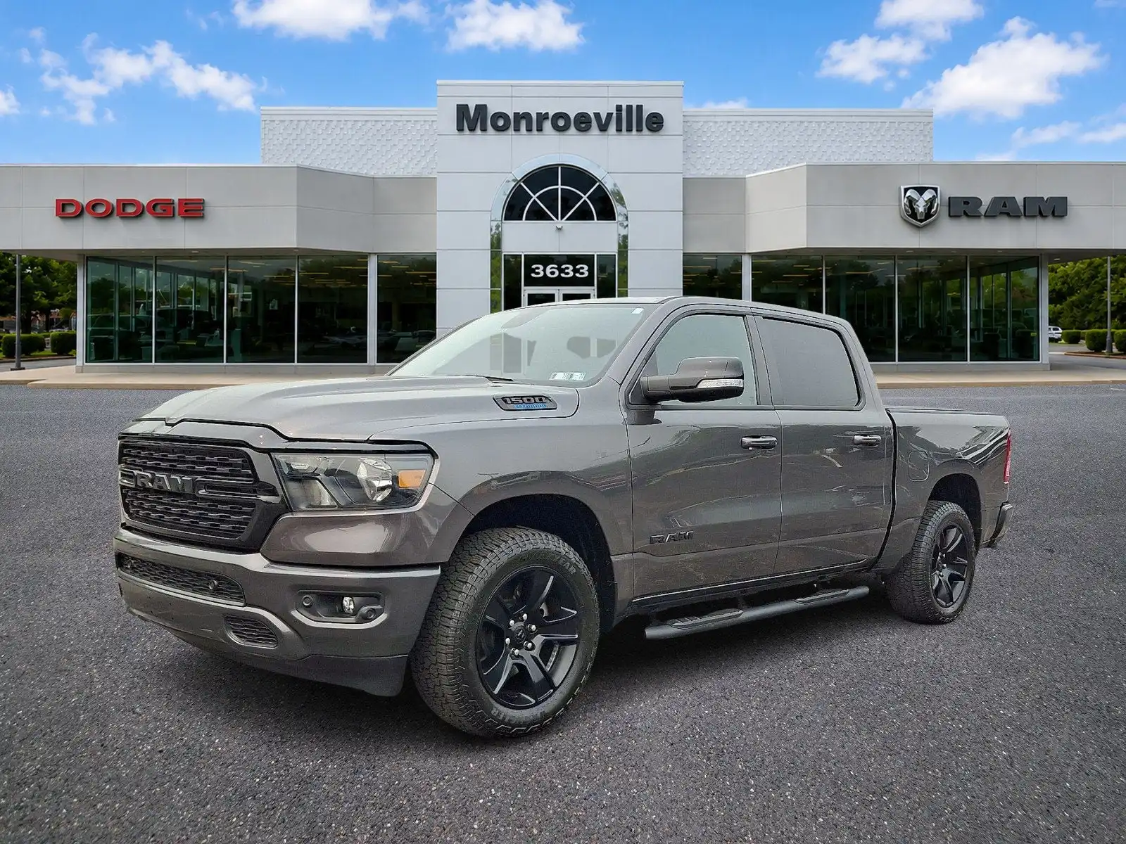 2022 RAM 1500 Big Horn/Lone Star 4x4 Crew Cab 5'7's photo